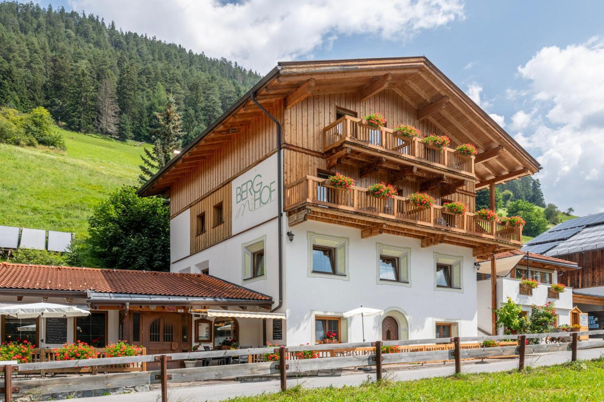 Naturhotel Berghof Пфундс Екстер'єр фото