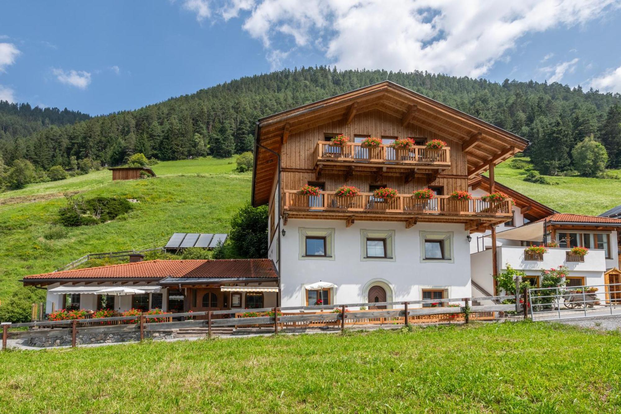 Naturhotel Berghof Пфундс Екстер'єр фото